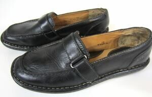 Born Black Leather Slip On Moccasin Toe Loafers Shoes Buckle Strap Us 7M EU 38
